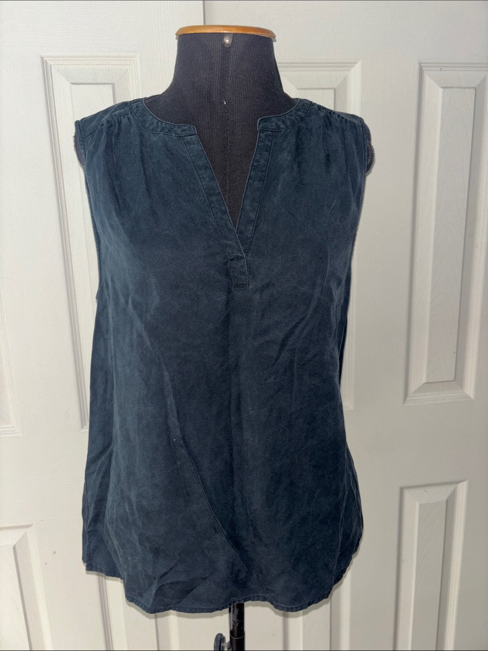 Vineyard vine blouse